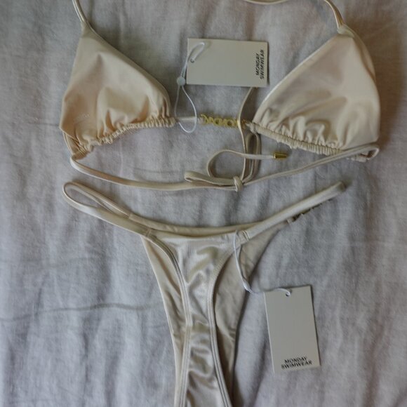 Monday Swimwear Bikini Champagne Collection Size S - Picture 4 of 4